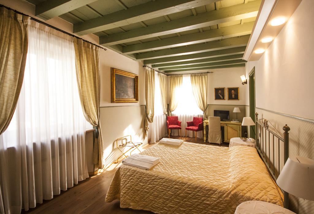 Villa Vecelli Cavriani Mozzecane Exterior photo
